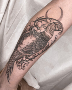 Neotraditional tattoo in black and gray of a pheasant on shin by Alex from Den Haag Black and grey neotraditional tattoo of a pheasant with flowers and crescent moon on shin by Alex in Den Haag